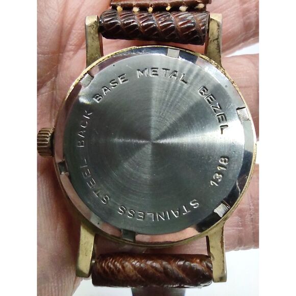 Old Taylor Whiskey Manual Wind Vintage Watch - Picture 5 of 13